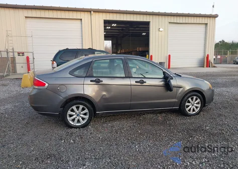 2010 Ford Focus Se z USA, uszkodzony, nr VIN 1FAHP3FN9AW285627